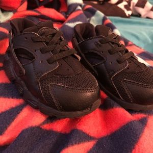 Toddler Nike hurraches